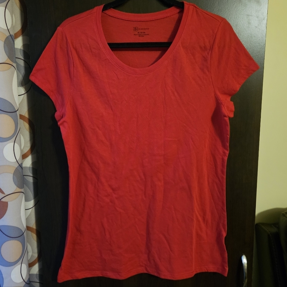 NWT No Boundaries Vibrant Red Short Sleeve Tee
